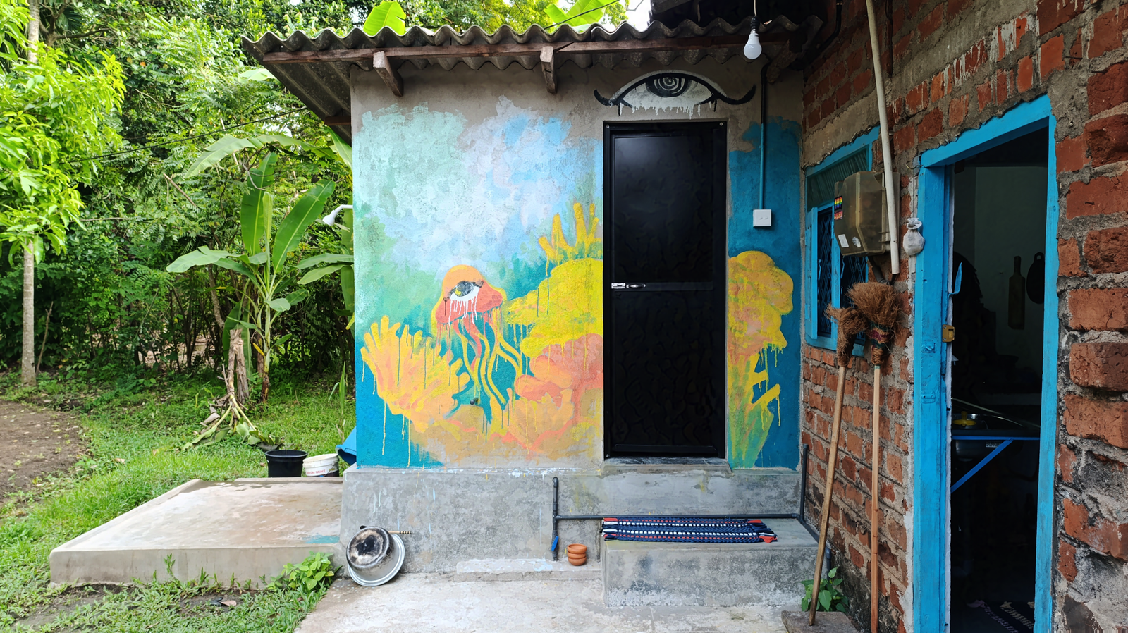 Chill Hostel-01-protected-intensity-LOW-V1